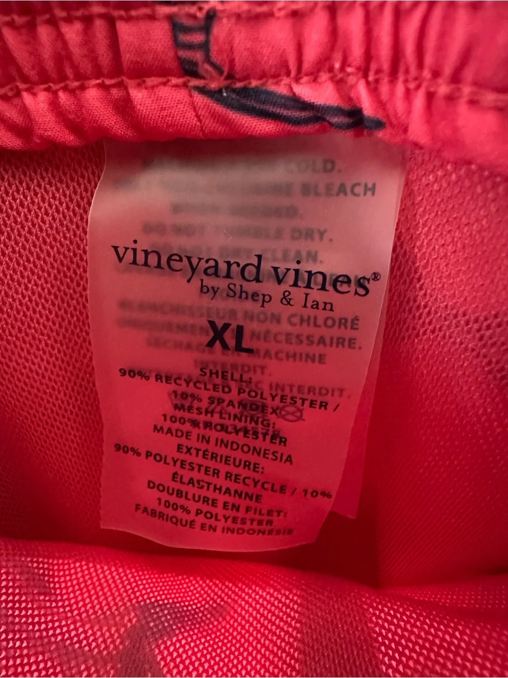 Vineyard Vines Chappy Trunks Fish Print Swim Trunks Men’s XL Pink Performance